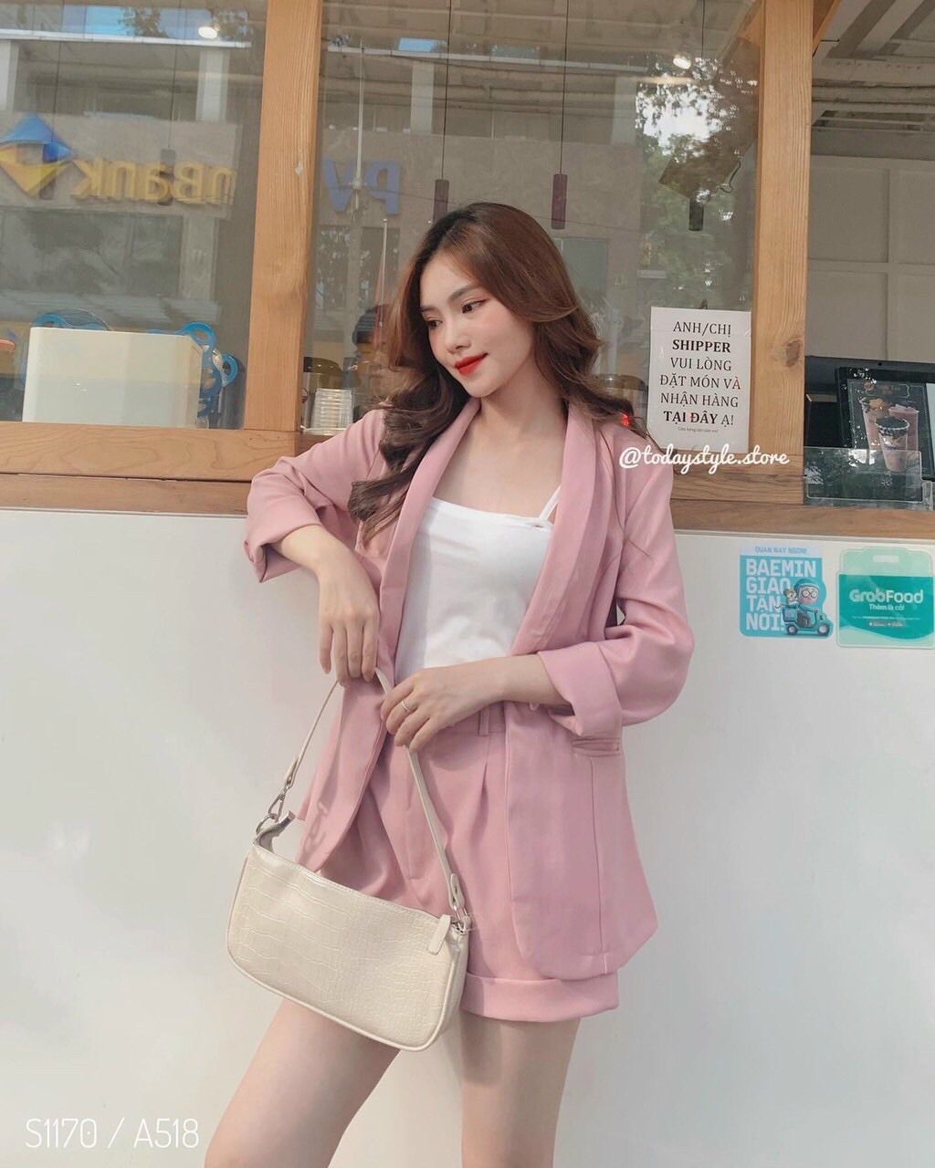 SÉT BỘ 3 MÓN NGẮN ÁO KIỂU VEST CỰC ĐẸP ,TRẺ TRUNG SANG TRỌNG, CHẤT VON DÀY MỊN TTSGR