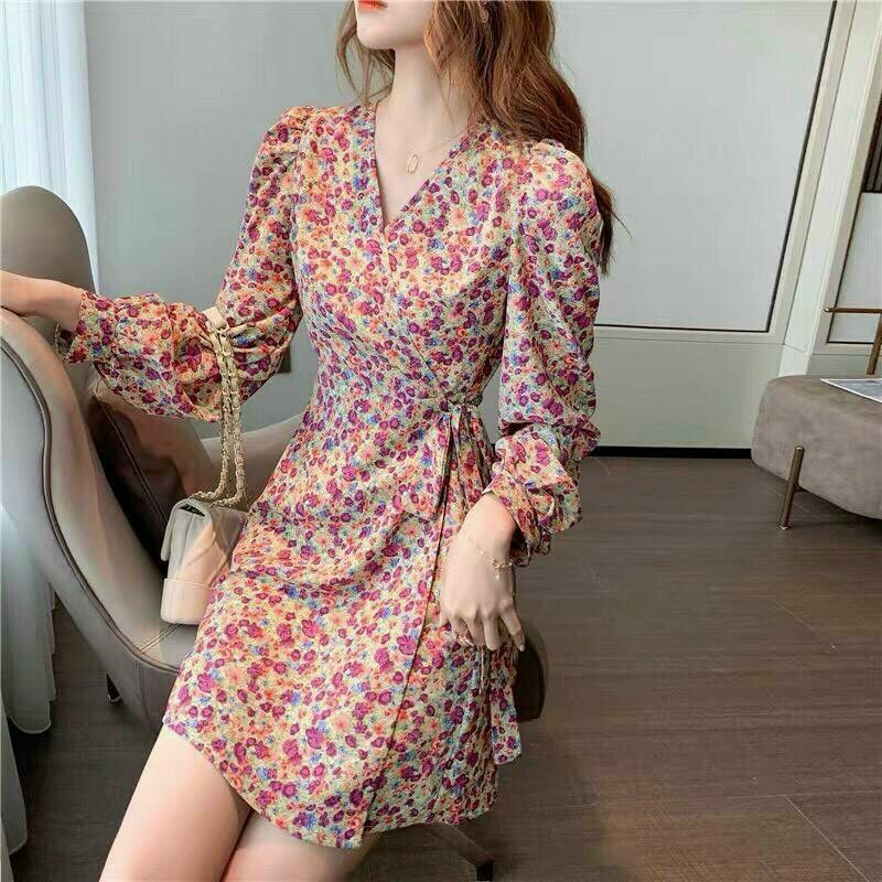 Đầm lụa hoa tay dài bo cổ tim cột nơ eo cực xinh