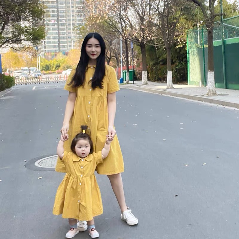 Đầm suông vàng cho mẹ và bé DN395