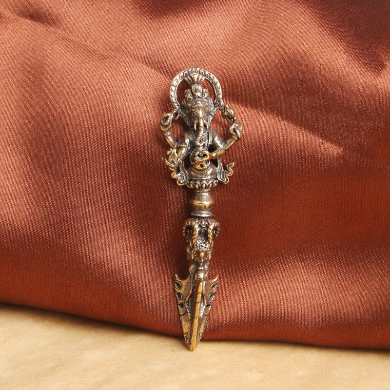 Tượng Phong Thủy Hình Chùy Kim Cang Thần Voi Ganesha