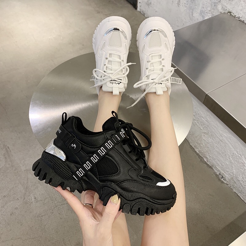( 2 MÀU) GIÀY THỂ THAO ULZZANG ĐẾ RĂNG CƯA GÓT BẠC GẮN TEM MỚI