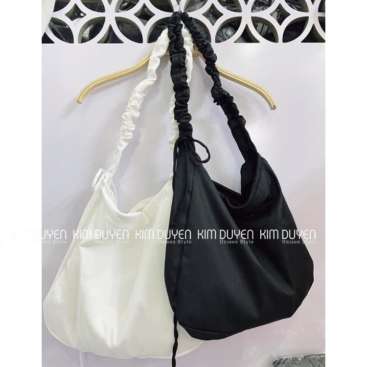 Túi xoắn dây. Túi đeo chéo,tote đi học hàng Ulzzang, 2 màu Đen Trắng vải Kaki mềm, dây rút điều chỉnh