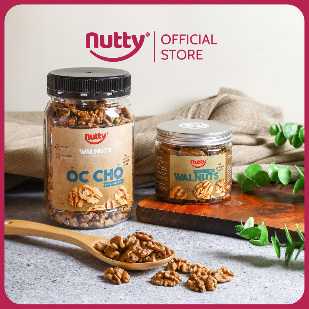Nutty natural toasted walnut kernels
