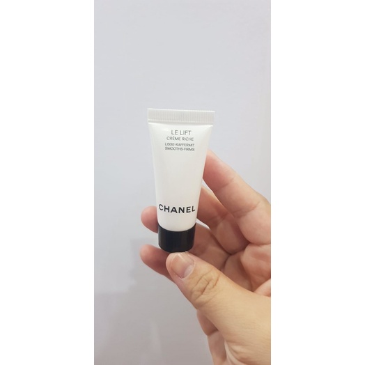 Chanel Le Lift CrèmeHuile Réparatrice  comforting skincare with intense  antiaging actionFashionela
