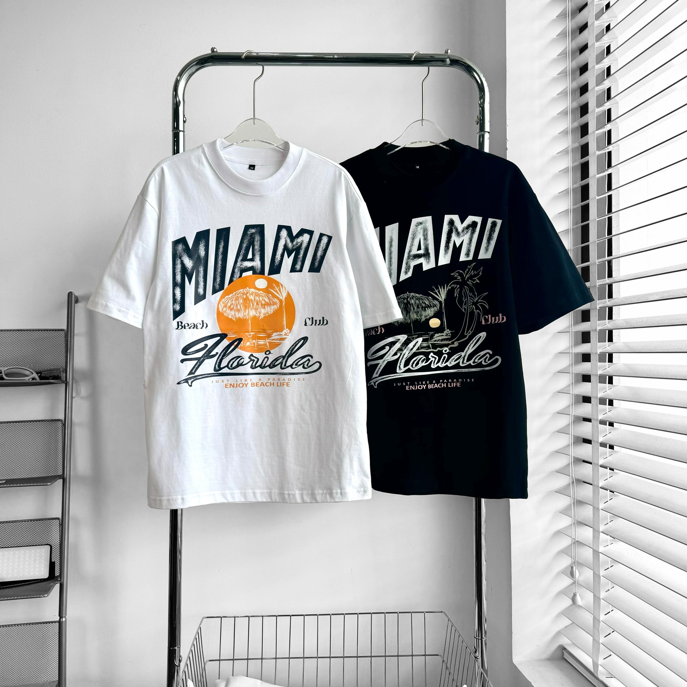 Áo Thun Tay Lỡ Unisex Nam Nữ MIAMI TEE - Đen Trắng