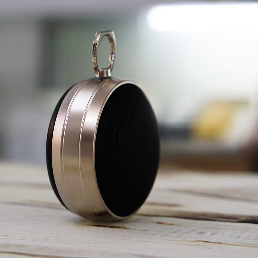 Loa Nghe Nhạc Bluetooth Loa Bluetooth Mini Simplicity A17 Âm Thanh Siêu Trầm Được làm từ vỏ nhôm nguyên khối nhỏ nhẹ dễ dàng mang theo để vừa gọn trong lòng bàn tay Tích hợp công nghệ Bluetooth 4.0