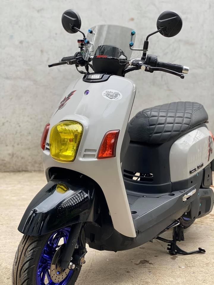 Kính chắn gió Yamaha Cuxxi