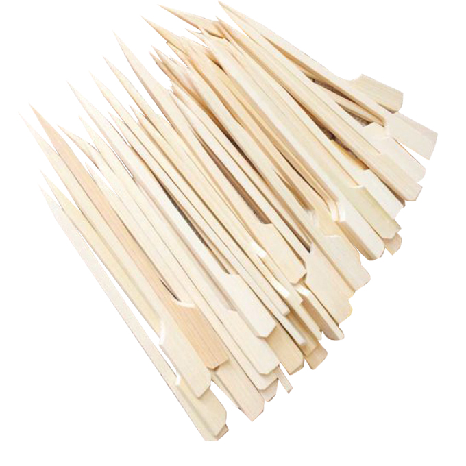 Cây Xiên Tre 18cm 50 Cái dùng để xiên đồ nướng hoặc xiên bánh, thạch, trái cây.