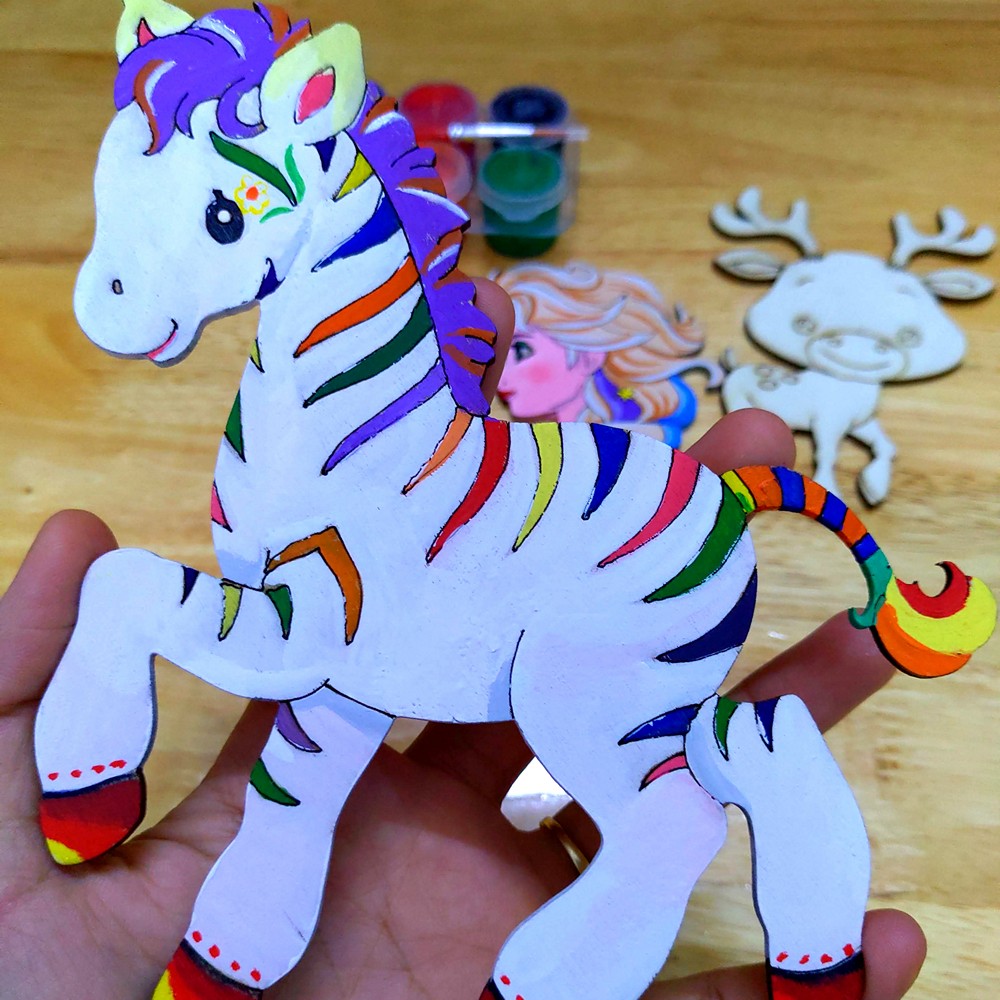 Tranh gỗ tô màu cho bé dễ thương nhiều mẫu kèm màu cọ