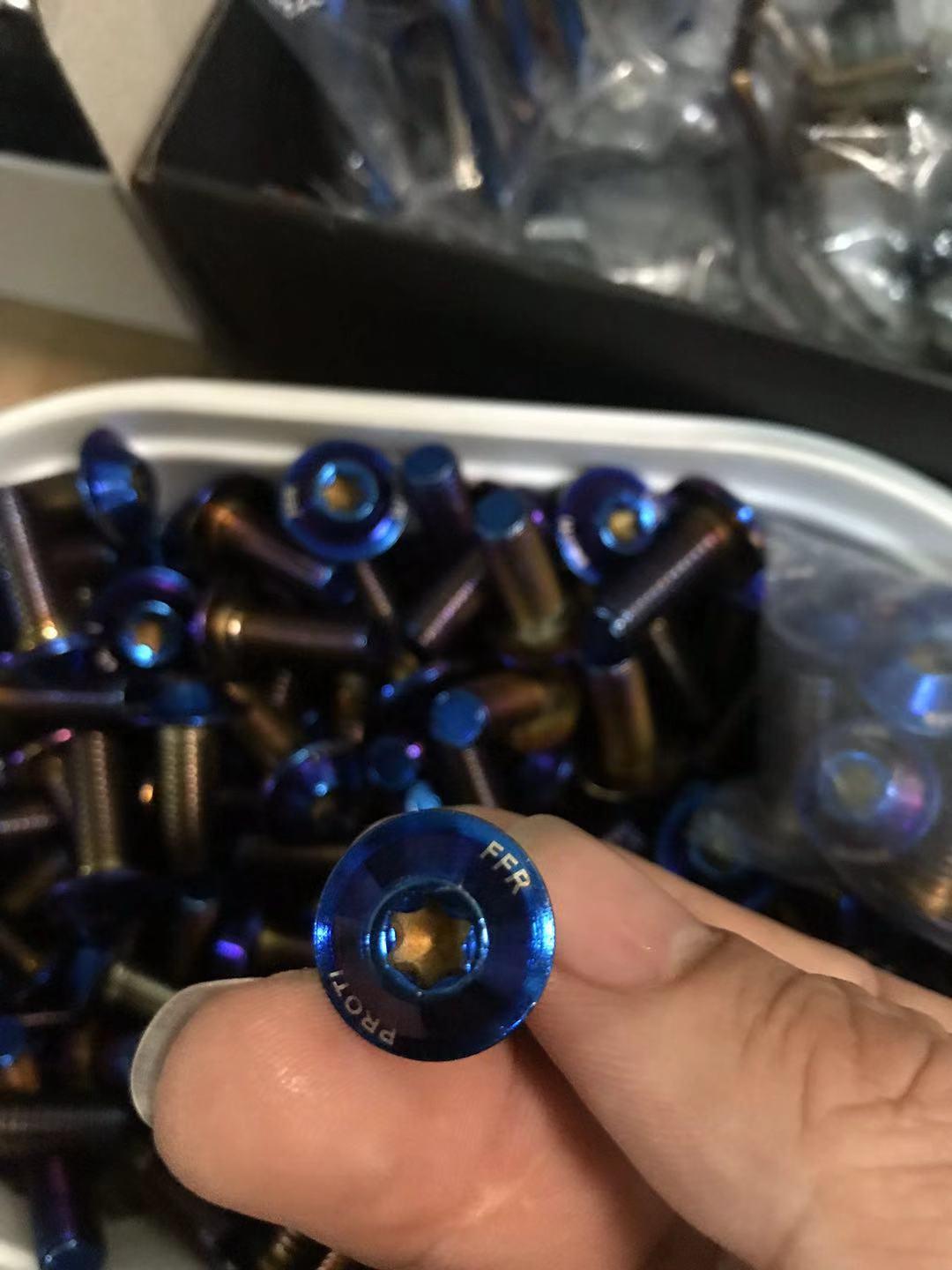 Combo 50 ốc Proti 6 ly M6 * 20 ốc màu titan ,Sản Phẩm Chất Lượng, Gian Hàng Uy Tín, Giá Cả Cực Tốt, Mua Ngay.