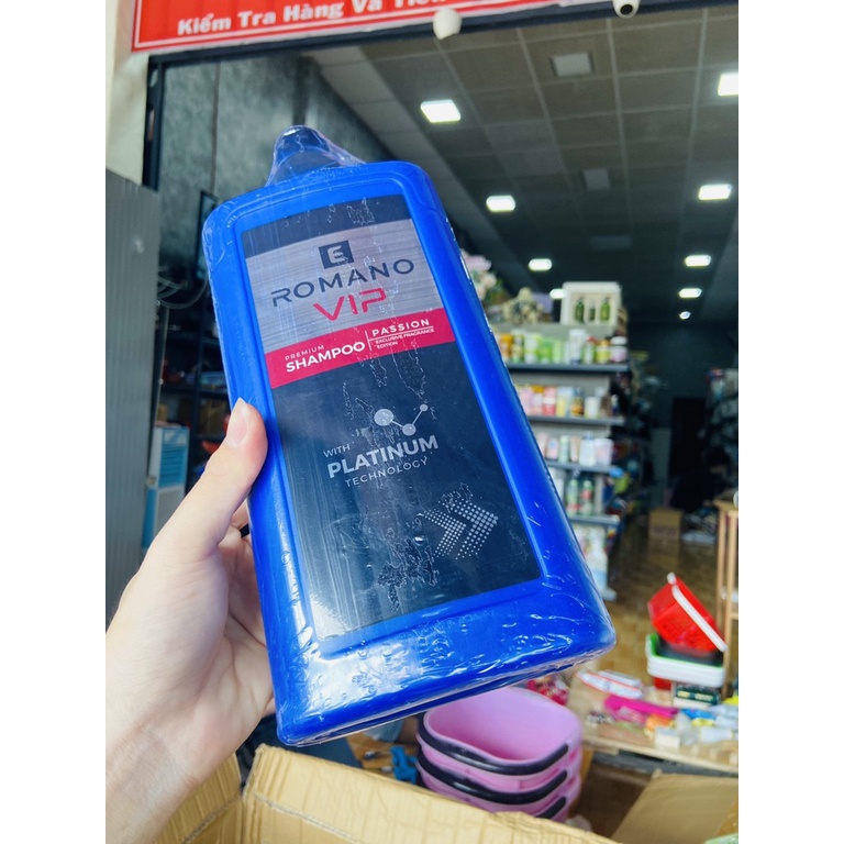 Dầu tắm gội dành cho nam Romano VIP ,,chai 1200ml