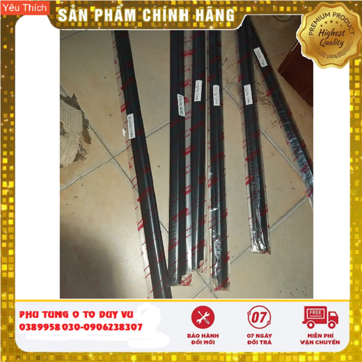 nẹp chân kính toyota innova đời 2005-2015