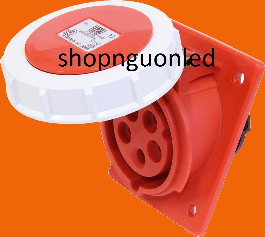 Ổ cắm công nghiệp gắn âm Hiệu Panasonic F4132-6F78/ F4142-6F78/ F4152-6F78, loại kín nước dạng nghiêng với khả năng chịu nhiệt cao, chống cháy, chống ăn mòn, chịu lực, ổ cắm âm có nắp được sử dụng nhiều cho các công trình lớn, các nhà máy, shopnguonled.