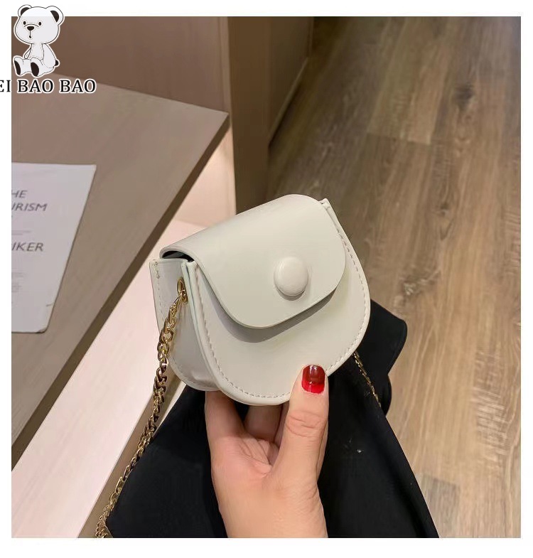 BeiBaoBao⚡túi đeo chéo tui đeo nữ chéo túi đeo chéo mini Túi Nữ Mới Túi Yên Ngựa Mini Túi Đeo Chéo Một Bên Vai Túi Nhỏ Dây Xích Thời Trang