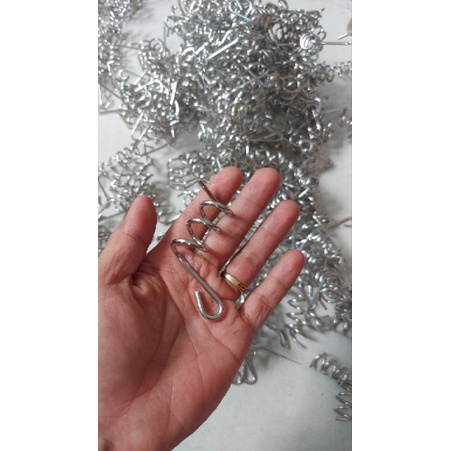 Lò xo kẹp dây dầu inox pát kẹp dây dầu inox