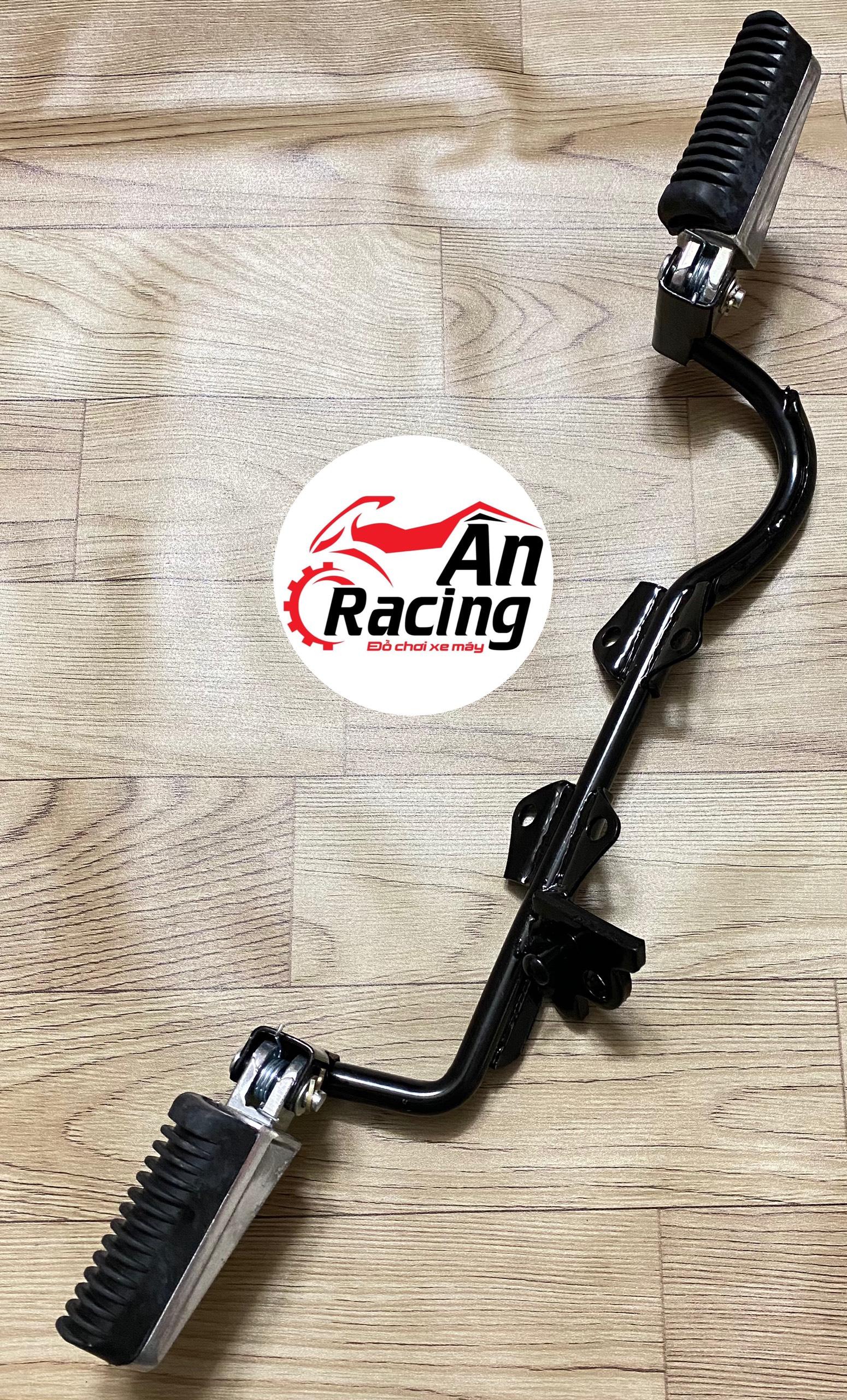 Gác chân gập gù gắn xe sirius