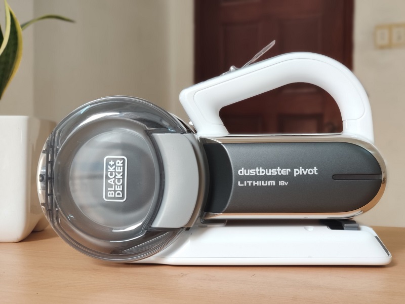 Máy hút bụi dùng pin 18V Black&Decker PV1820C