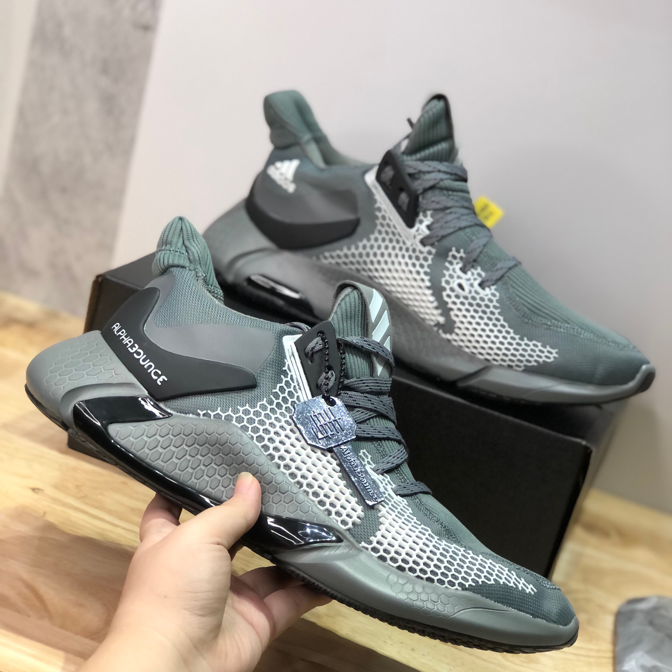 Giày thể thao alphabounce Instinct 2020 nam cao cấp