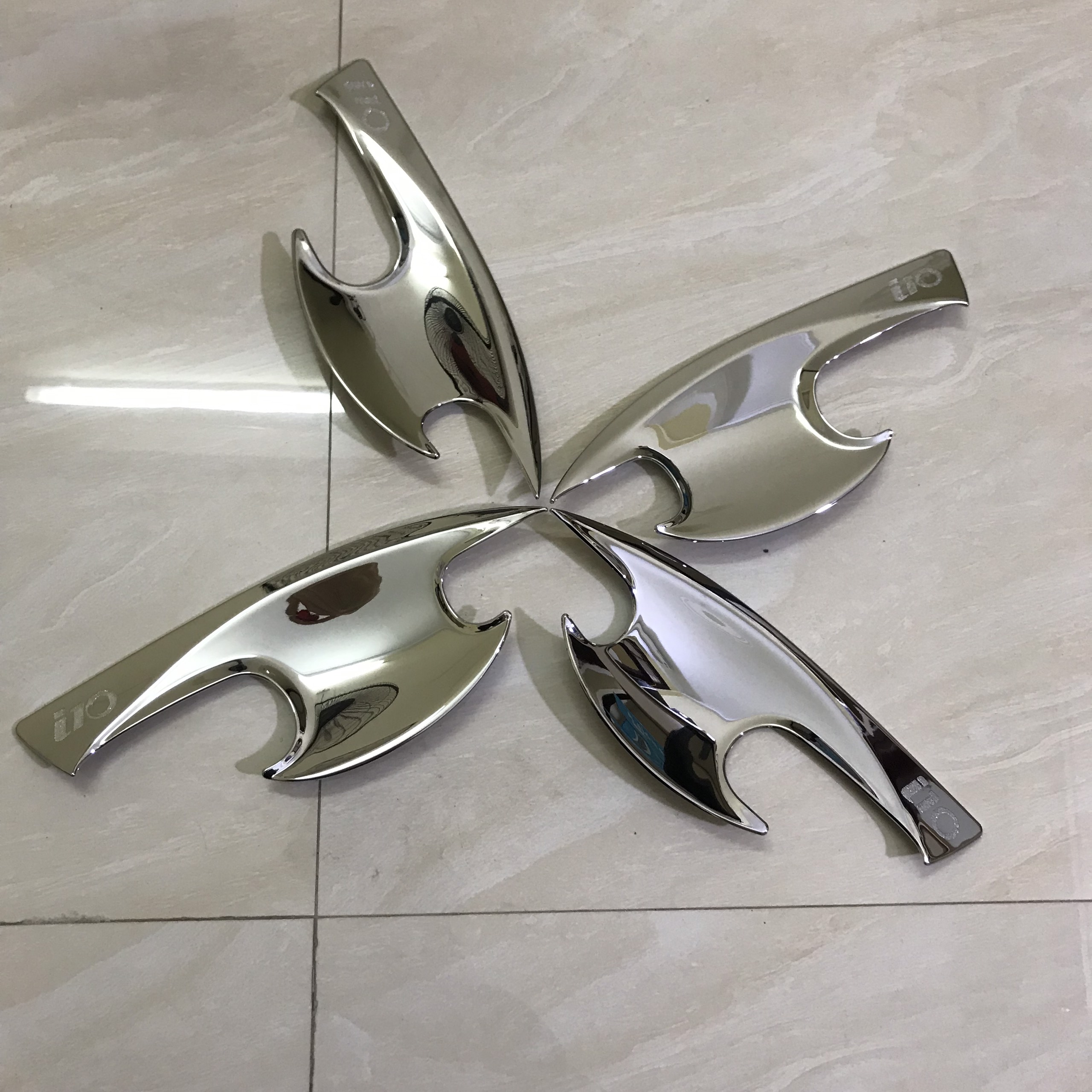 Bộ 4 ốp hõm cửa mạ crom xe hyundai i10 đời 2014 đến 2021