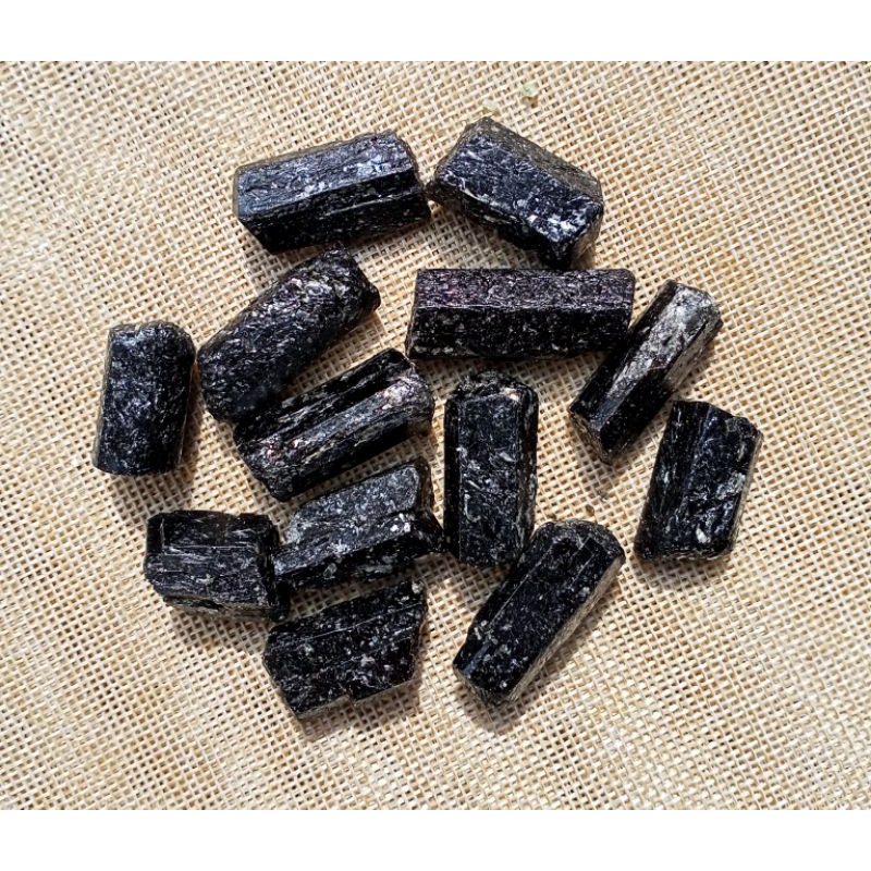 Tinh thể Black Tourmaline