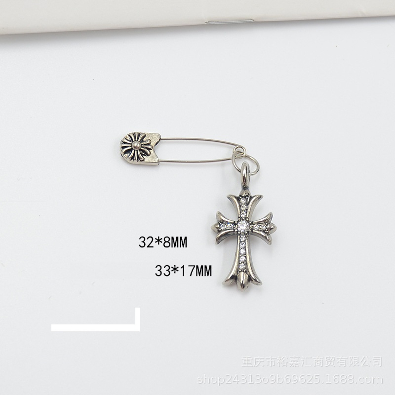 Pin,măng sét cài áo Chrome Heart mạ bạc fullbox cao cấp - Chrome Heart Store