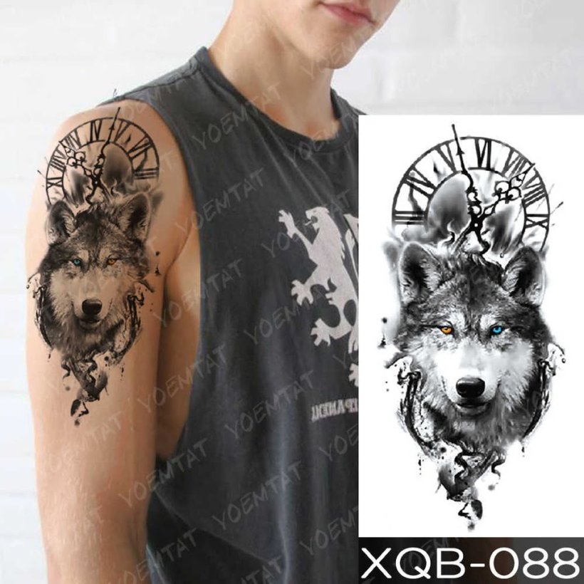 CHIẾN NGÔ - Tattoo SÀI GÒN - Hình xăm chó sói biểu hiện ở nghĩa tích cực  như sức mạnh, cống hiến, sự trung thành, đoàn kết , độc lập,… Mặt khác,