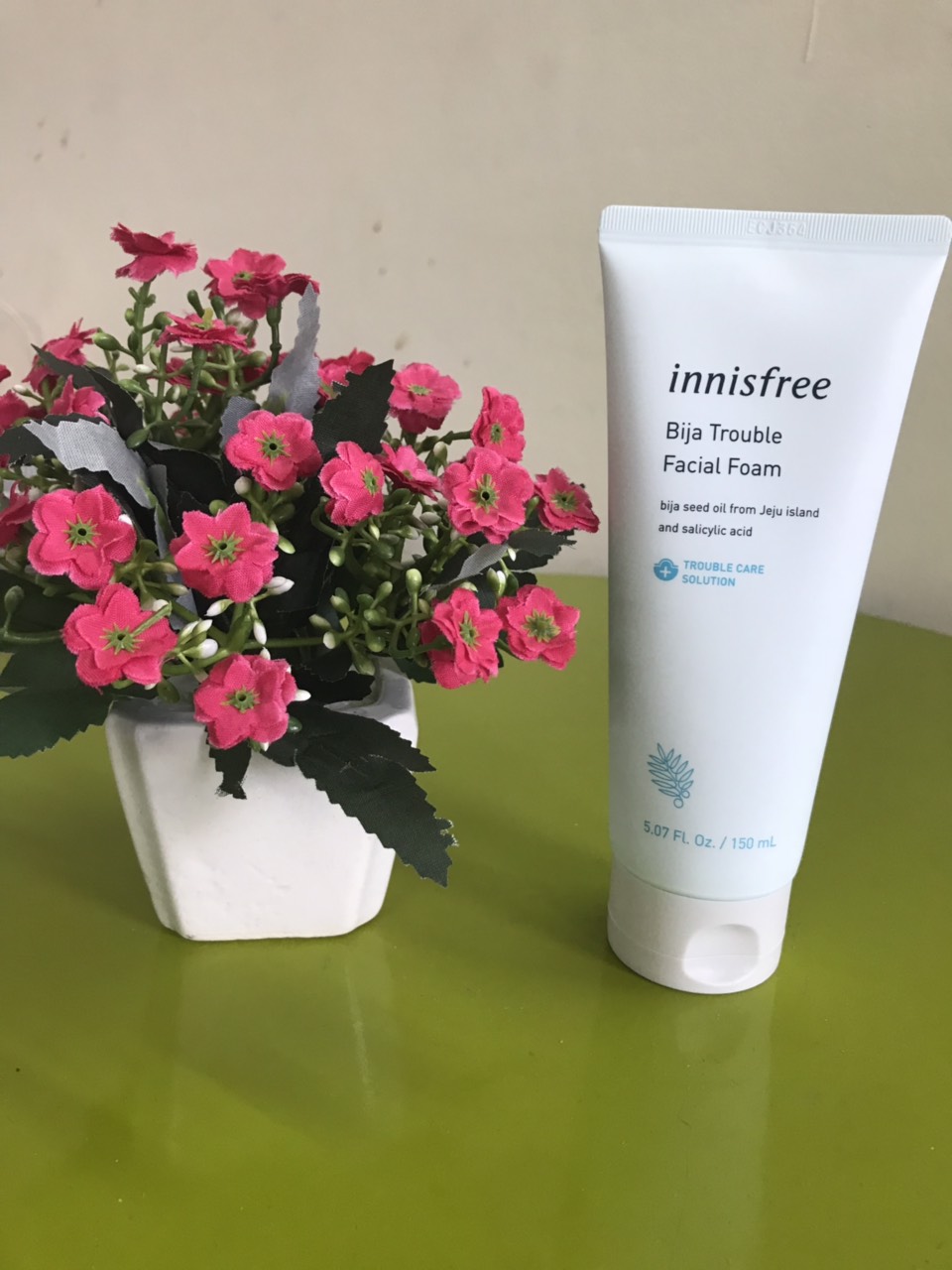 Sữa rửa mặt kiềm dầu inisfree bija 150ml