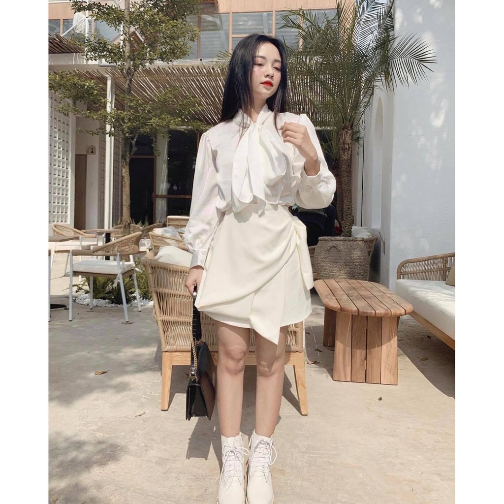 Chân váy thiết kế cài đá