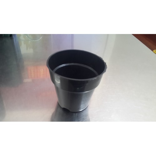 Chậu nhựa trồng rau củ quả