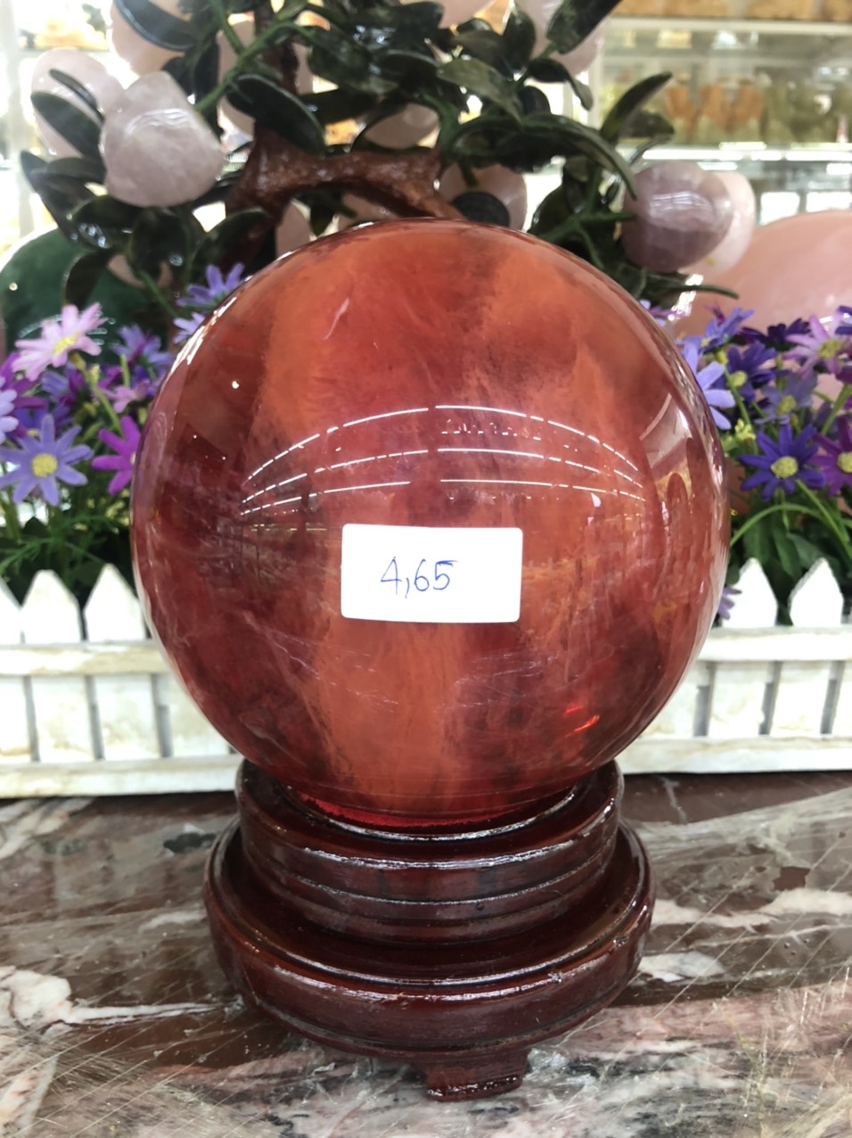 Quả cầu phong thủy đá núi lửa Obsidian đỏ - Đường kính 15,2 cm Giá 2,090,000 Đồng*Miễn phí vận chuyển