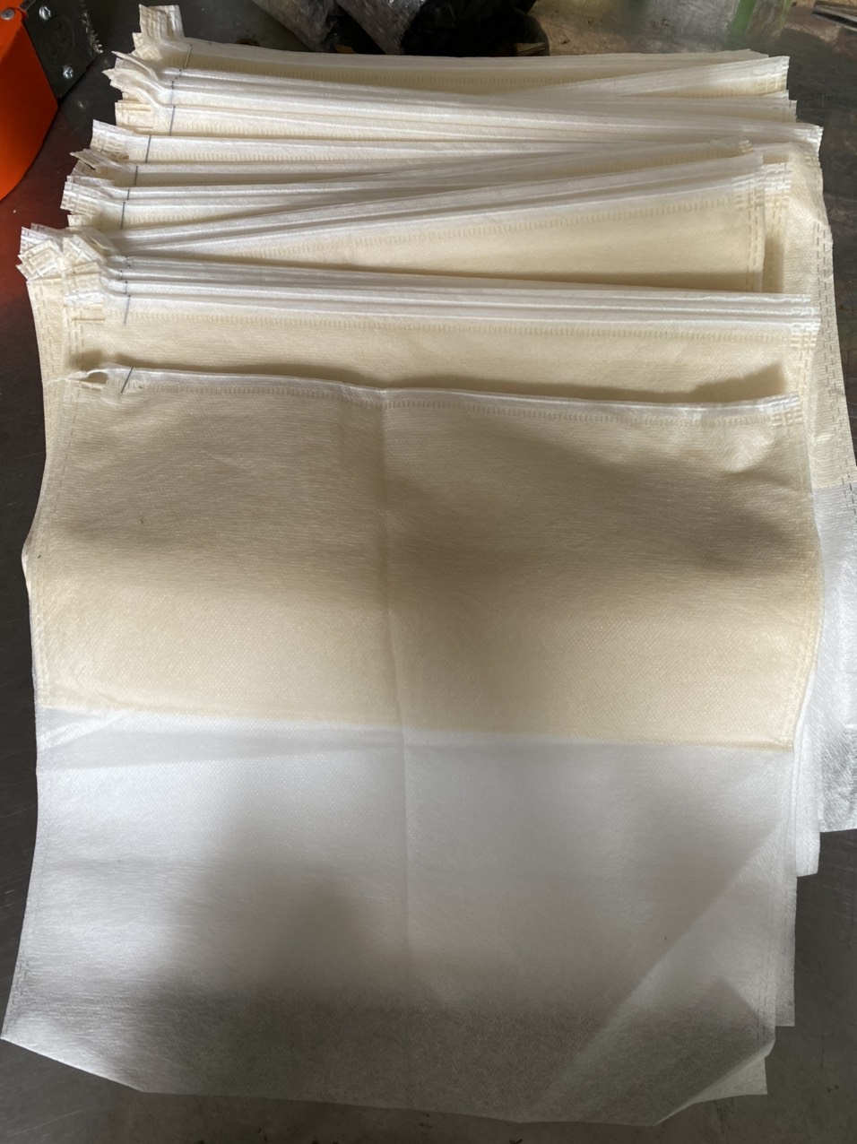 100 túi bọc trái cây 2 lớp size 30*30  túi bọc quả Bưởi ,Xoài ,Thanh Long..