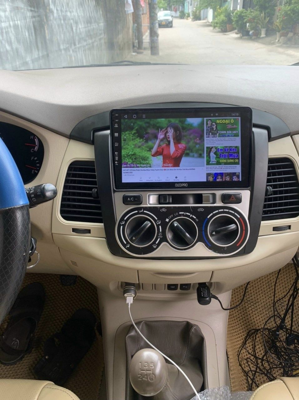 Màn hình android xe innova + tặng cam lùi + tặng mặt dưỡng innova các đời 2006 2007 2008 2009 2010 2011