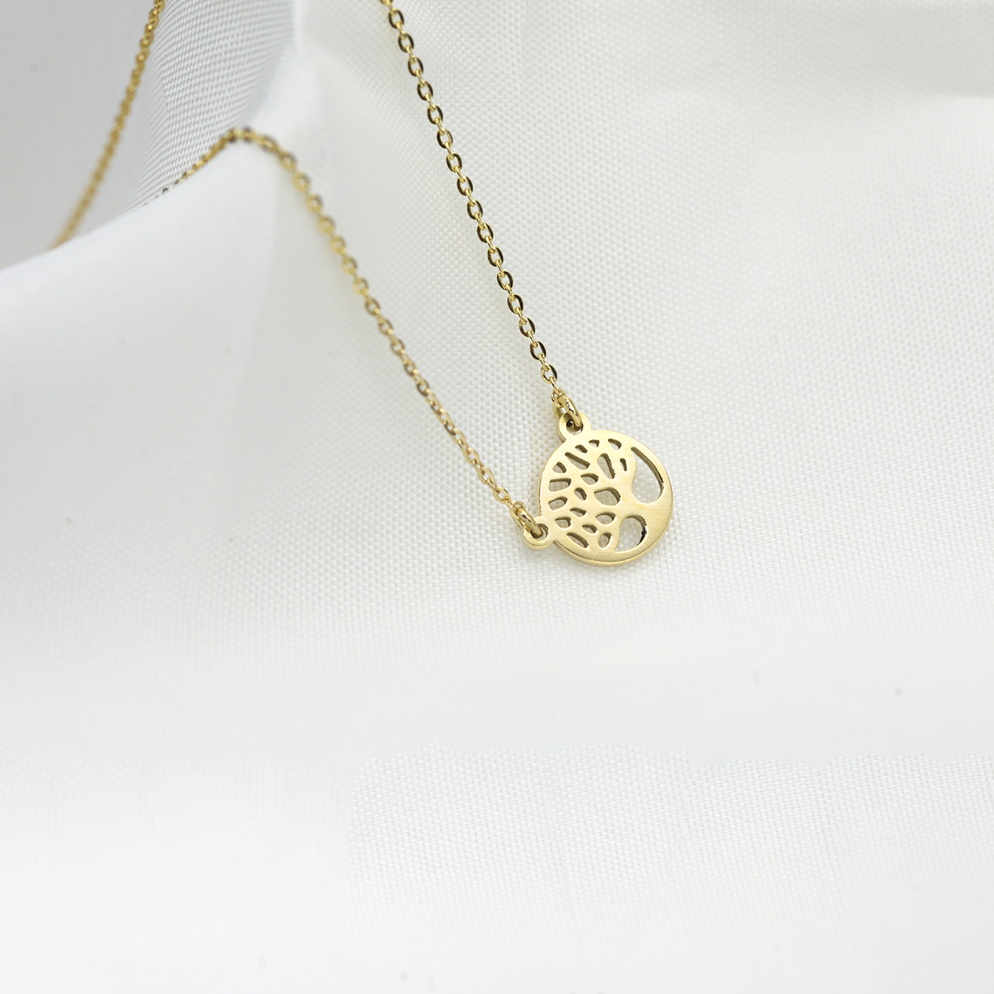 Nhẫn vàng 14k hanada bảy viên đá phối