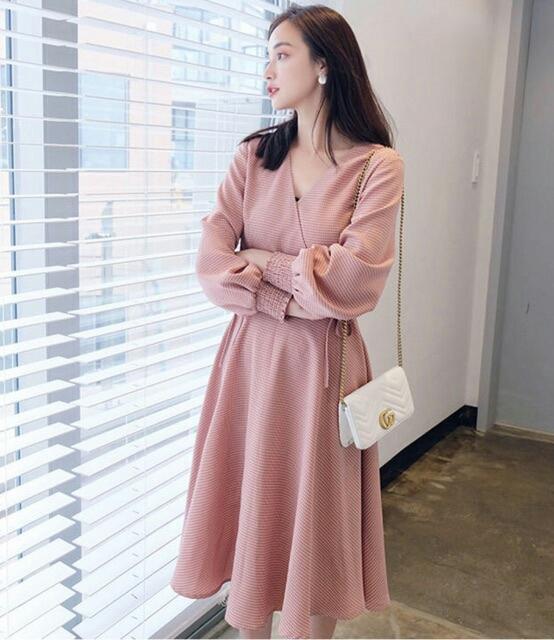 Đầm caro dây đan eo