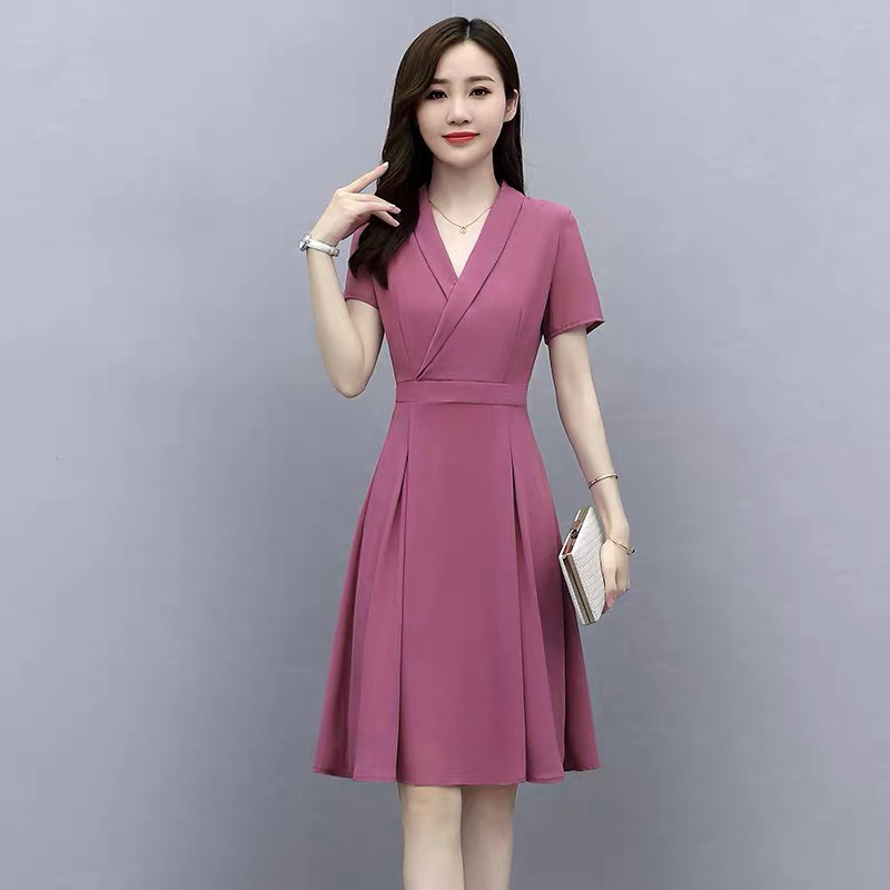 Đầm nữ cổ vest tay lỡ xòe trang trọng tinh tế