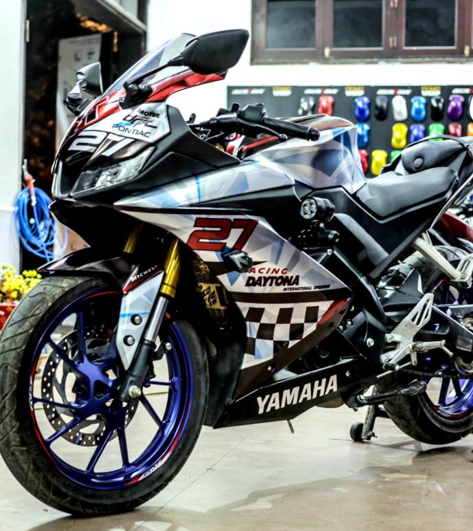 TEM TRÙM R15V3 SIÊU ĐẸP LÊN GIẤY NHÔM CANDY