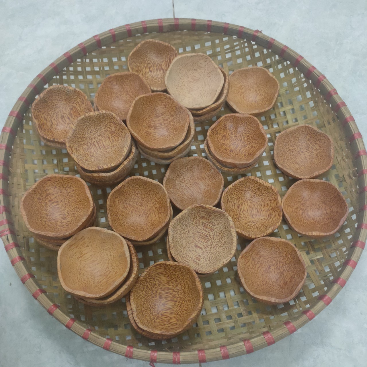 Chén chấm gỗ dừa hoa mai
