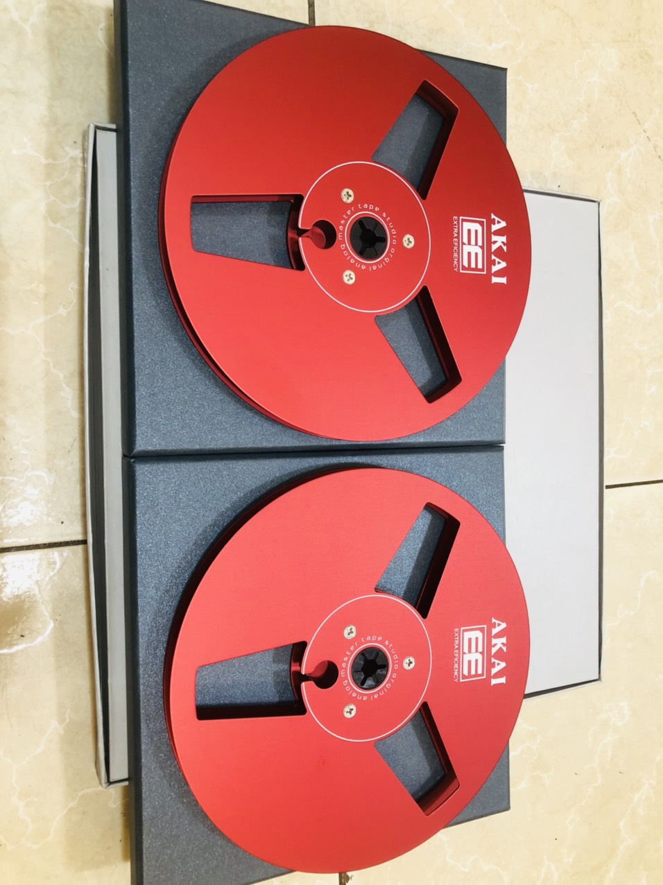 2 chiếc Xương nhôm băng 7 akai mầu đỏ
