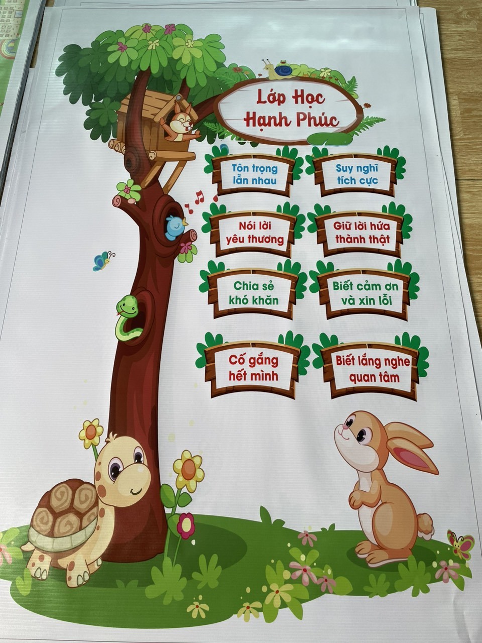 Bạt lụa "Lớp học hạnh phúc" kích thước A0, Trang trí lớp học.