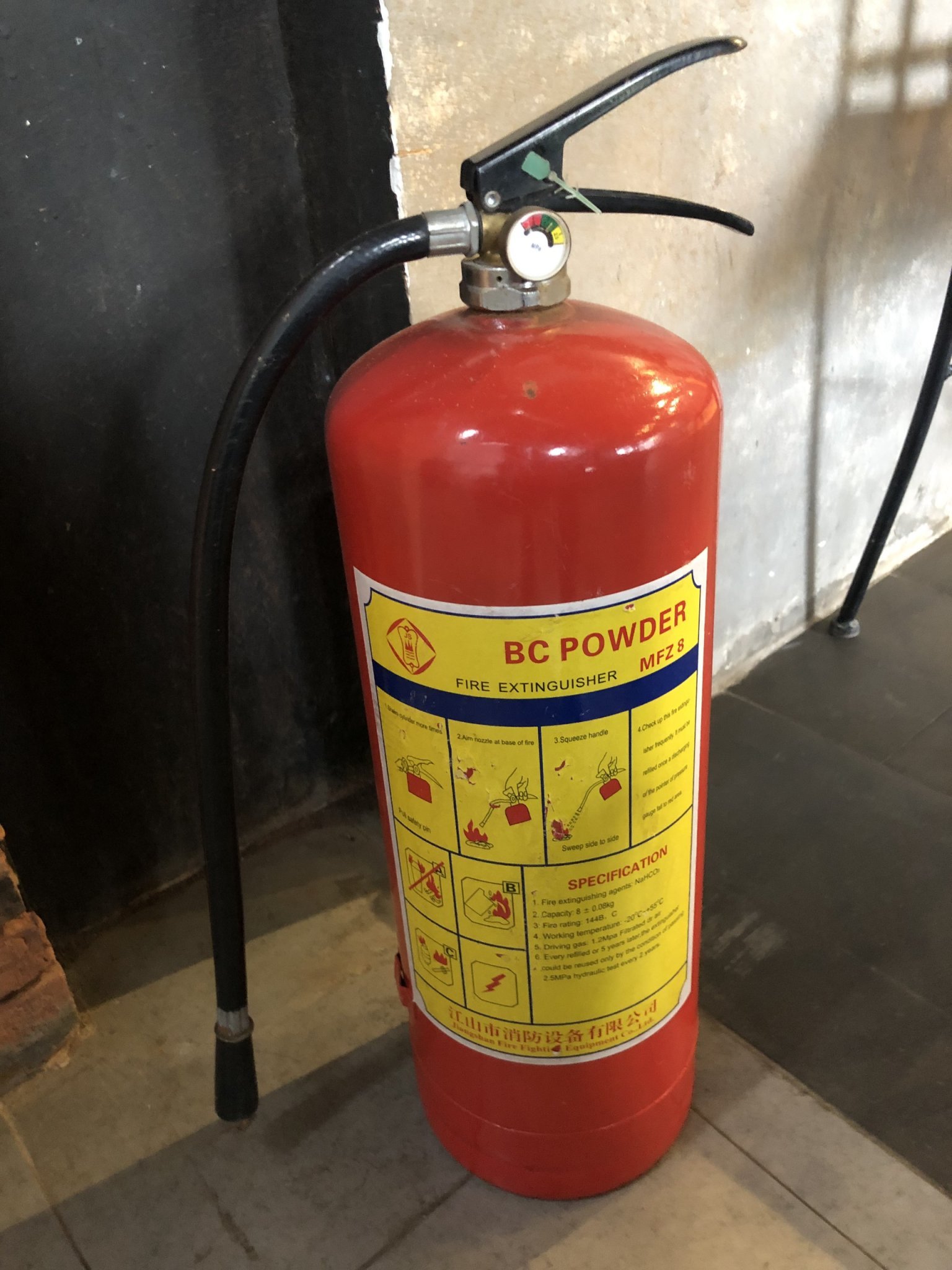 Bình cứu hỏa mfz8- 8kg