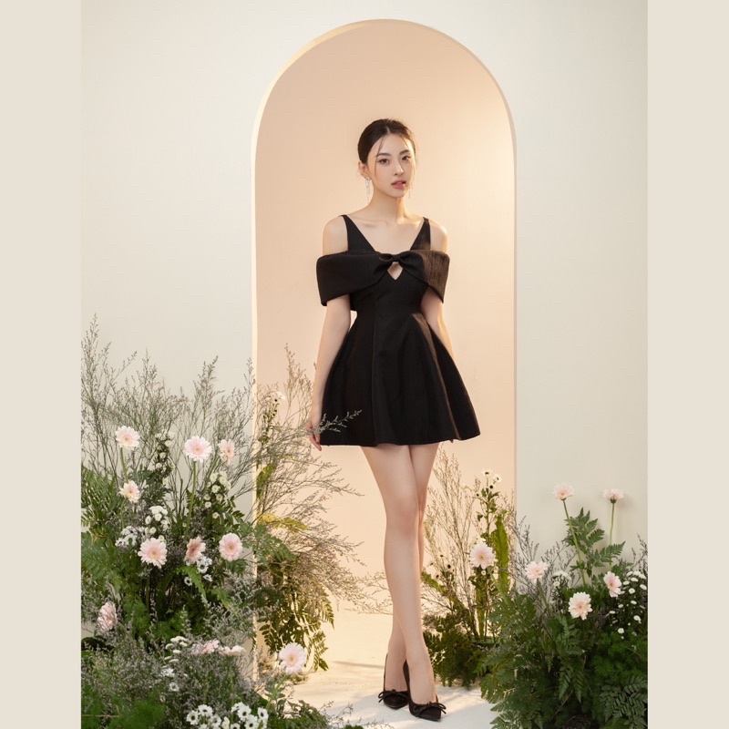 Đầm nơ bẹt vai - bow dress