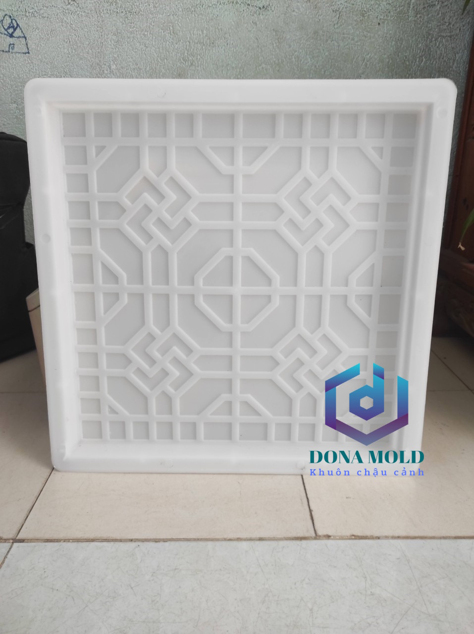 Khuôn đổ gạch lát trang trí sân vườn 40*40 cm