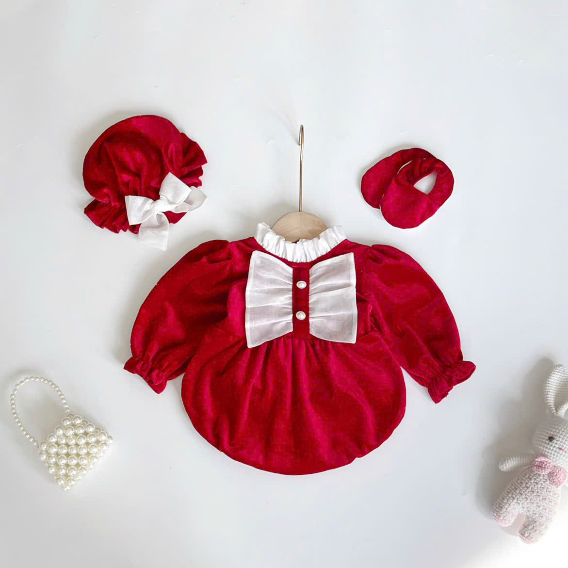   XẢ KHO  Set body tết cho bé gái. Bodysuit cho bé gái chất nhung tăm kèm nón và giày vải từ SS-12kg siêu xinh Gaostore-M40 