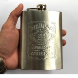 Bình đựng rượu inox mini 8oz dập chìm Jack Daniel's. Tặng kèm phễu rót rượu
