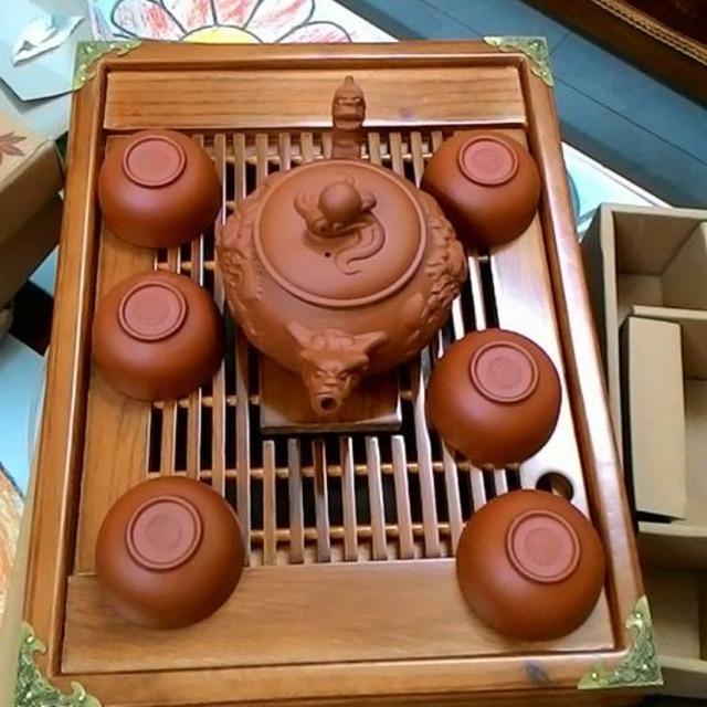 BỘ Ấm trà đất nung rồng đỏ và khay gỗ như hinh cao cấp