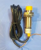 Cảm biến tiệm cận Omron phi 18