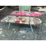 Cầu ủi quần áo có chỗ để cầu ủi