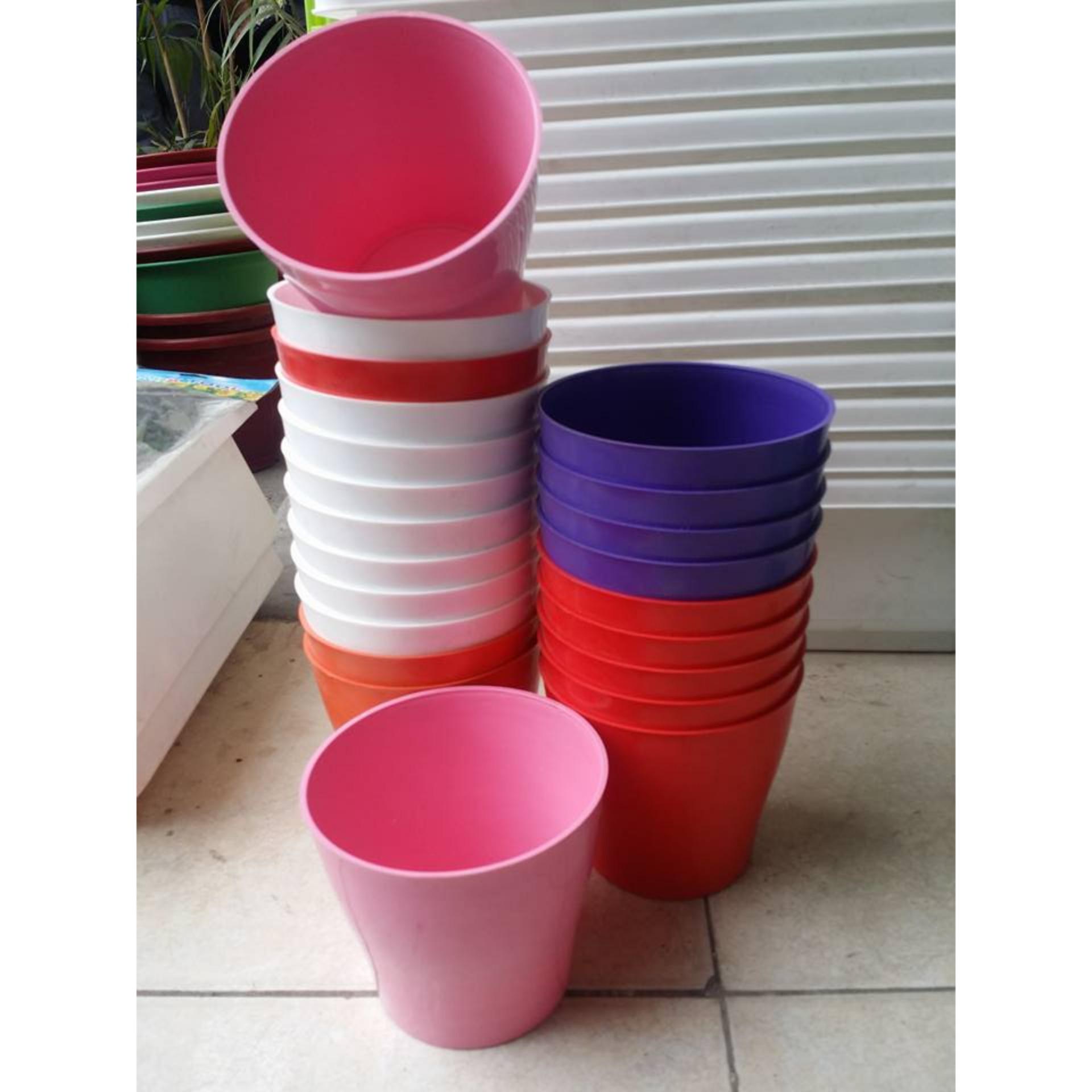 Chậu tròn dáng đứng itali 14,5cm