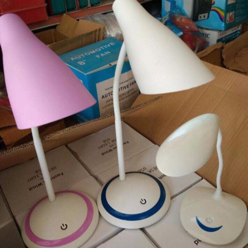 Bảng giá Mua Đèn học chống cận thị bảo vệ mắt loại to (hồng)