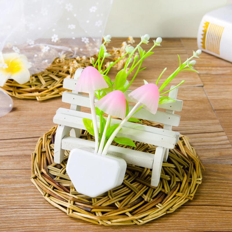 Bảng giá Mua Đèn Led nấm cảm ứng ánh sáng đổi màu thông minh 0.3W